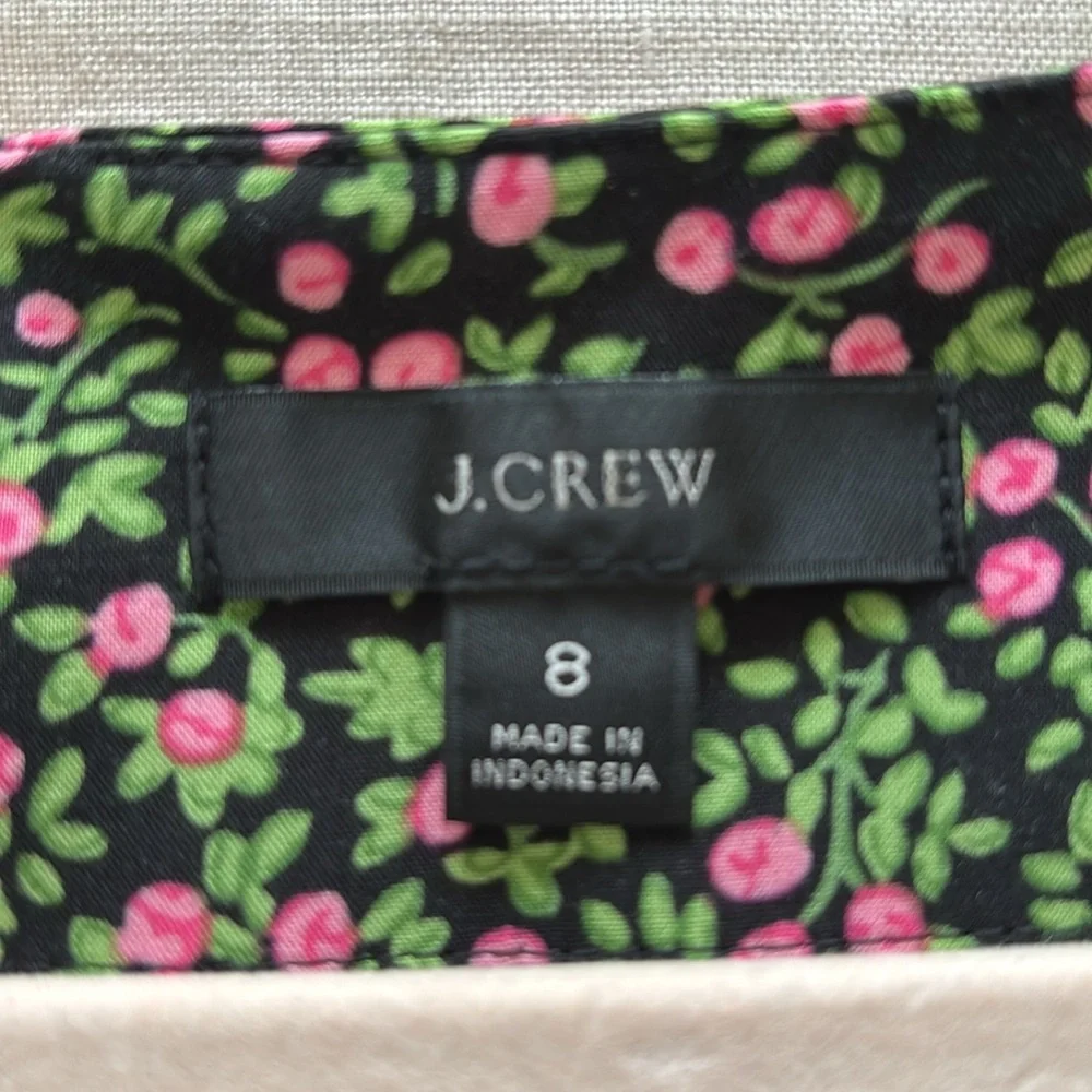 J. Crew Green and Black Puff Sleeve midi dress
Size 8 - Picture 6 of 7